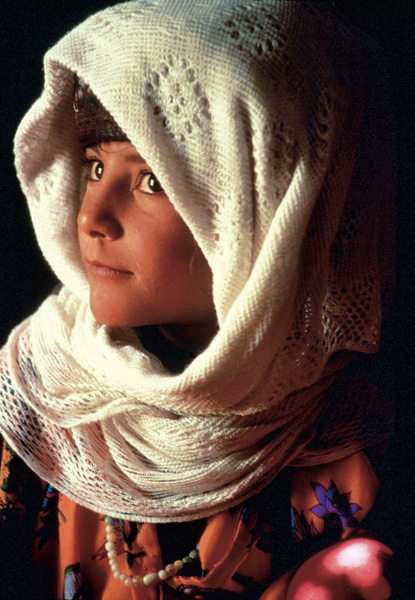 帕米尔高原的女孩。新疆喀什地区
